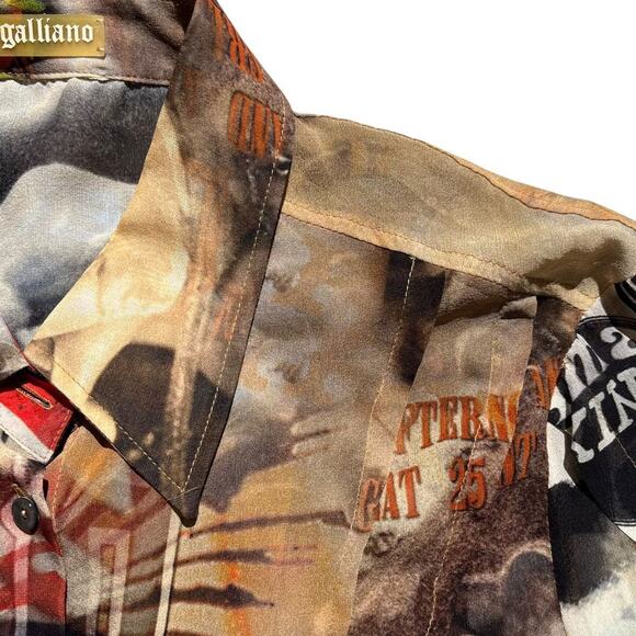 Graphic silk runway button down - Picture 2 of 4